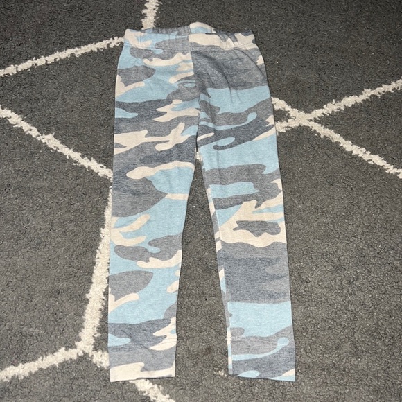 Childhoods Other - Childhoods Girls Faded Camo Leggings Size 4T
